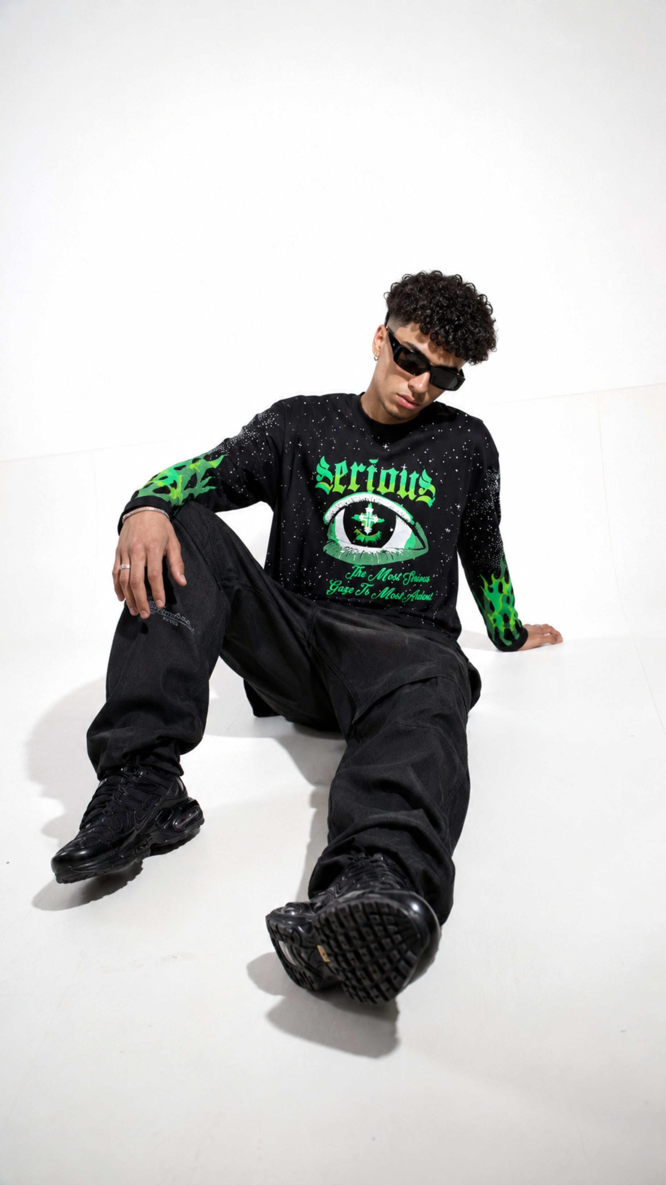 SERIOUS EYE RHINESTONE TEE
